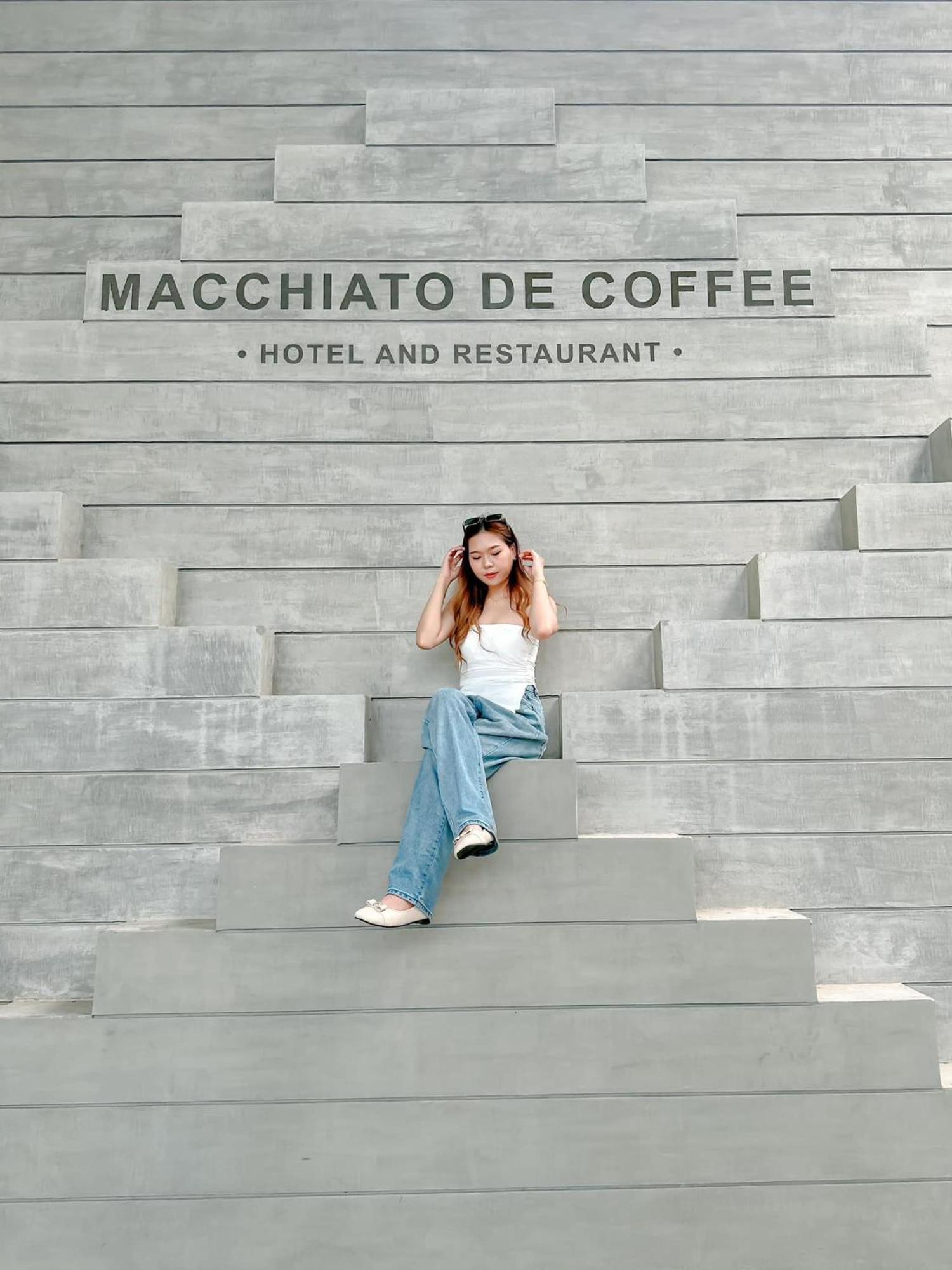 Macchiato Resort Savannakhet Opposite Thai Embassy Екстериор снимка